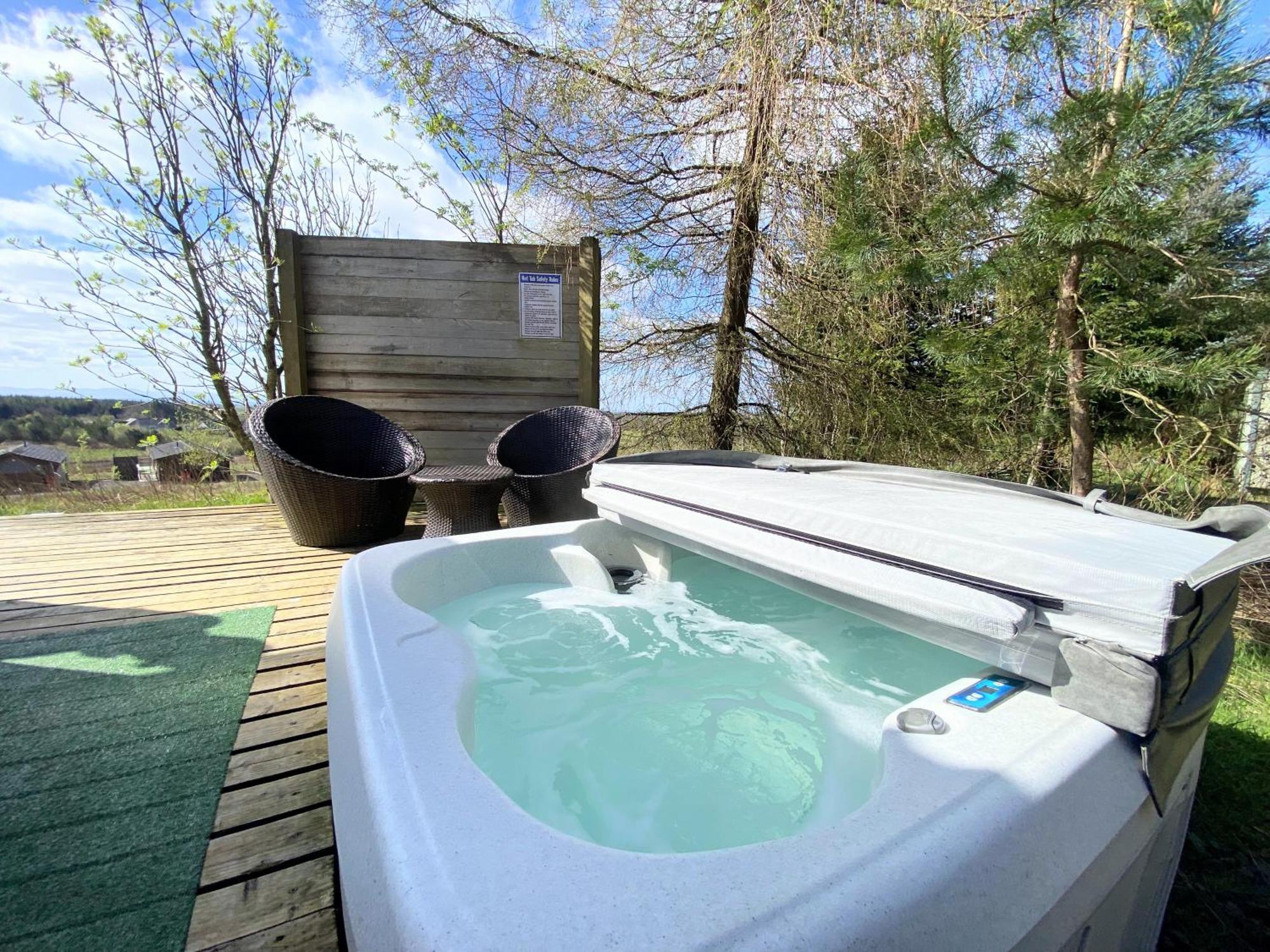 Vila Blair Tiny House With Private Hot Tub - Fife - Loch Leven - Lomond Hills Dunfermline Exteriér fotografie